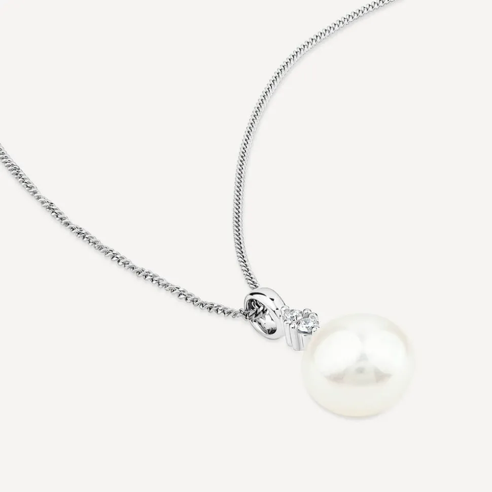 9ct White Gold 0.04ct Top Diamond & Freshwater Pearl Pendant