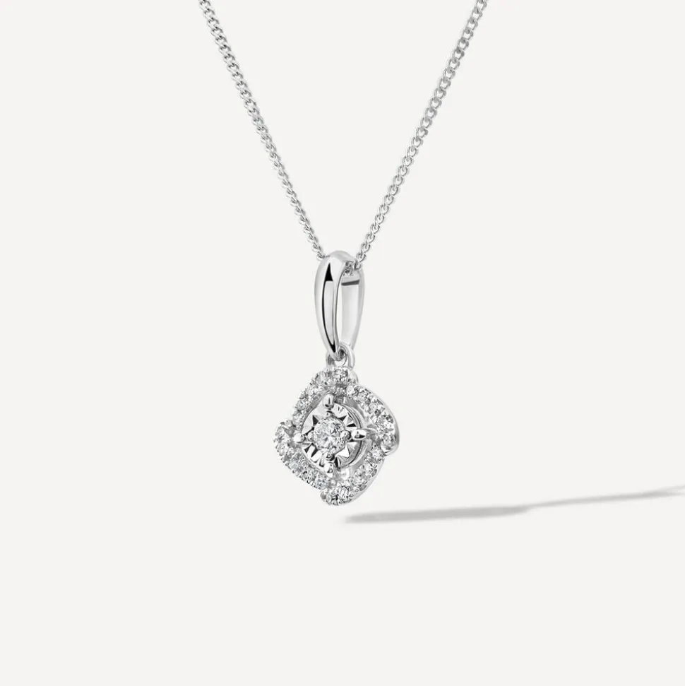 9ct White Gold Diamond Illusion Flower Pendant