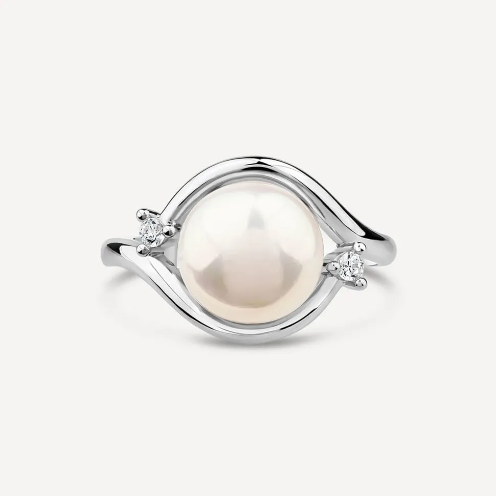 9ct White Gold Freshwater Pearl Cubic Zirconia Sides Ring