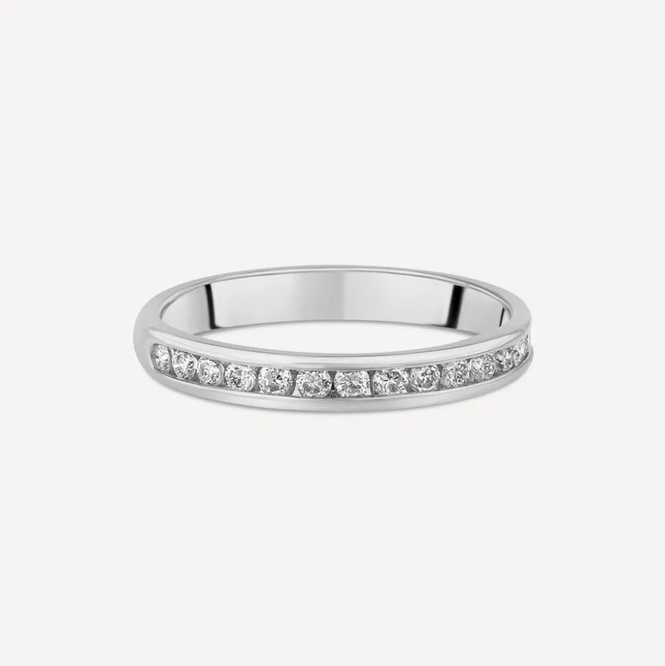 18ct White Gold 2.5mm 0.20ct Diamond Channel Set Wedding Ring