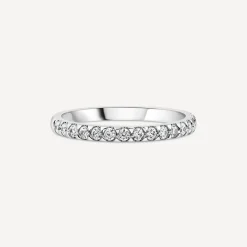 9ct White Gold 2mm 0.25ct Diamond Triangle Claw Wedding Ring