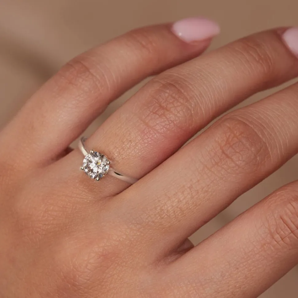 9ct White Gold Round Brilliant Cubic Zirconia Promise Ring