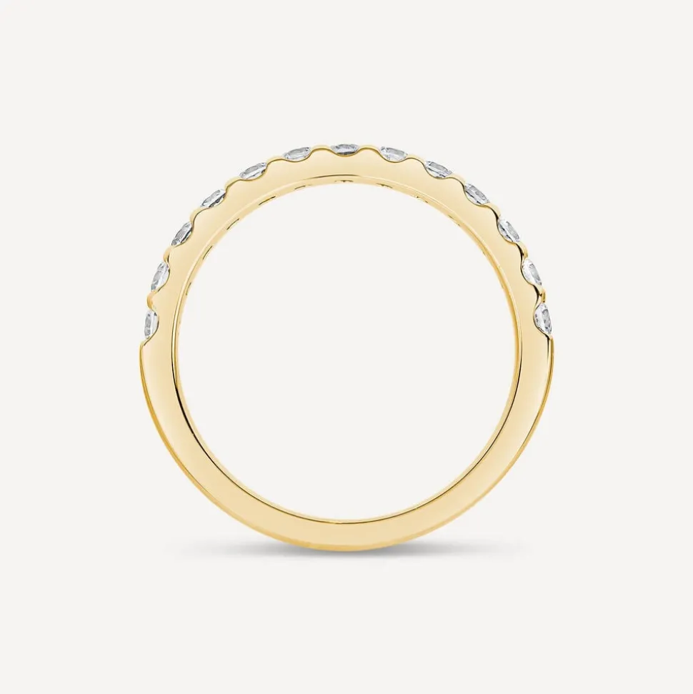 9ct Yellow Gold 2.5mm 0.45ct Diamond Triangle Claw Wedding Ring