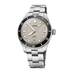 Oris Divers Date 39mm Beige Dial Stainless Steel Bracelet & Black Rubber Strap Watch
