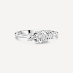 Platinum Three Stone 1 Carat Graduated Diamond Ring