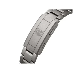 TAG Heuer Professional 200 Solargraph 40mm Black Dial Titanium Bracelet Watch